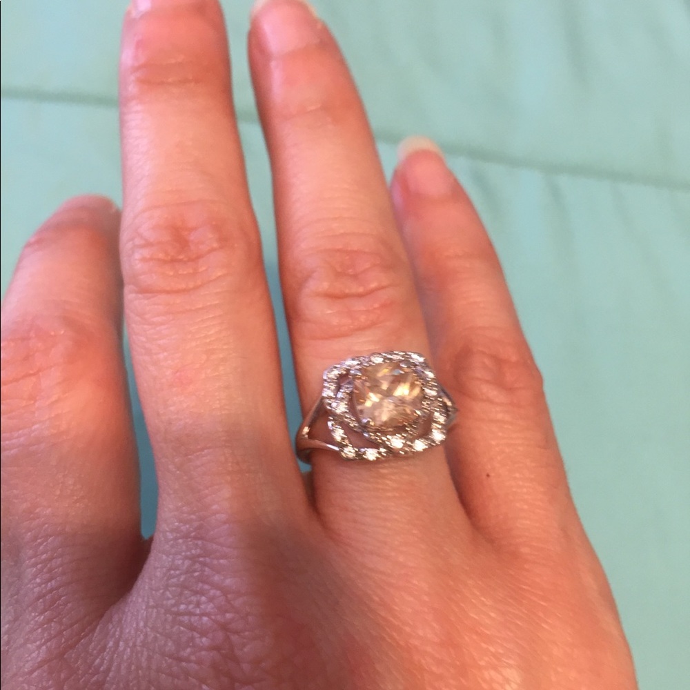Brand New Sterling Silver Fancy Peach CZ Ring 💍